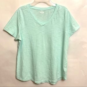 🎀 3/$15 Old Navy shirt size Medium